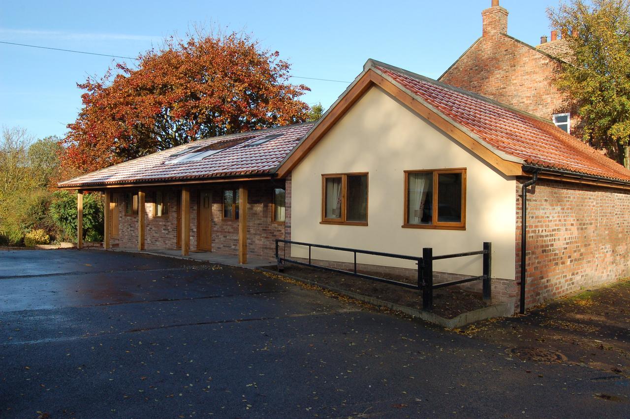 Old Oak Tree Hotel South Kilvington Bagian luar foto