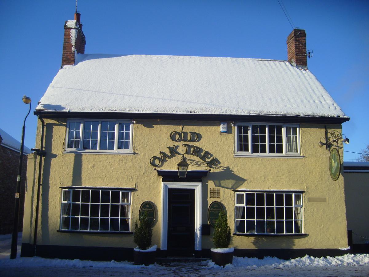 Old Oak Tree Hotel South Kilvington Bagian luar foto