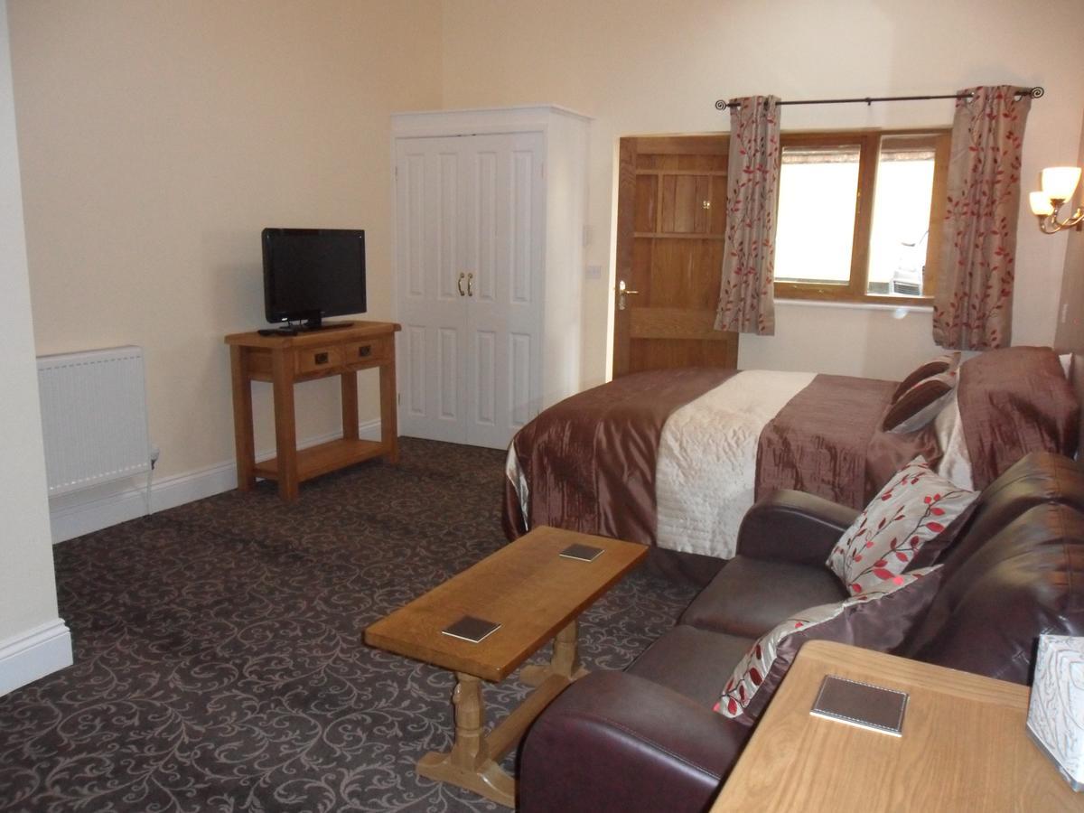 Old Oak Tree Hotel South Kilvington Ruang foto